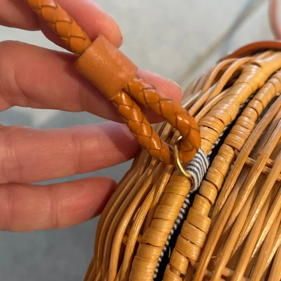 J. McLaughlin Wicker Bag - Picture 5 of 8